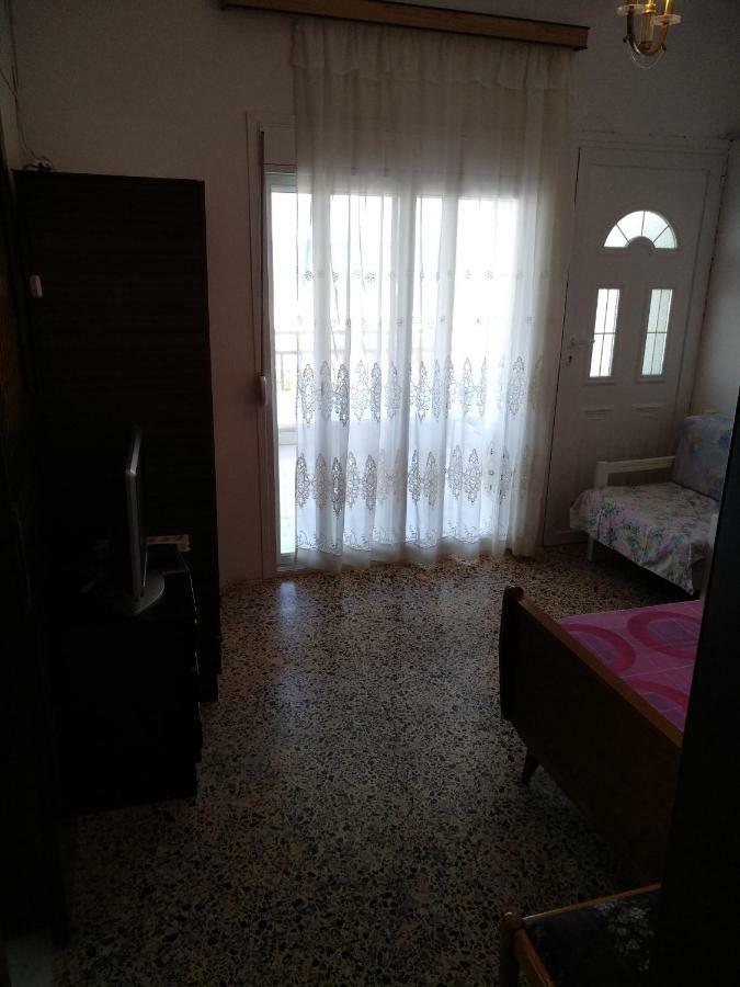 Grigorios Apartments Nea Vrasna Ngoại thất bức ảnh